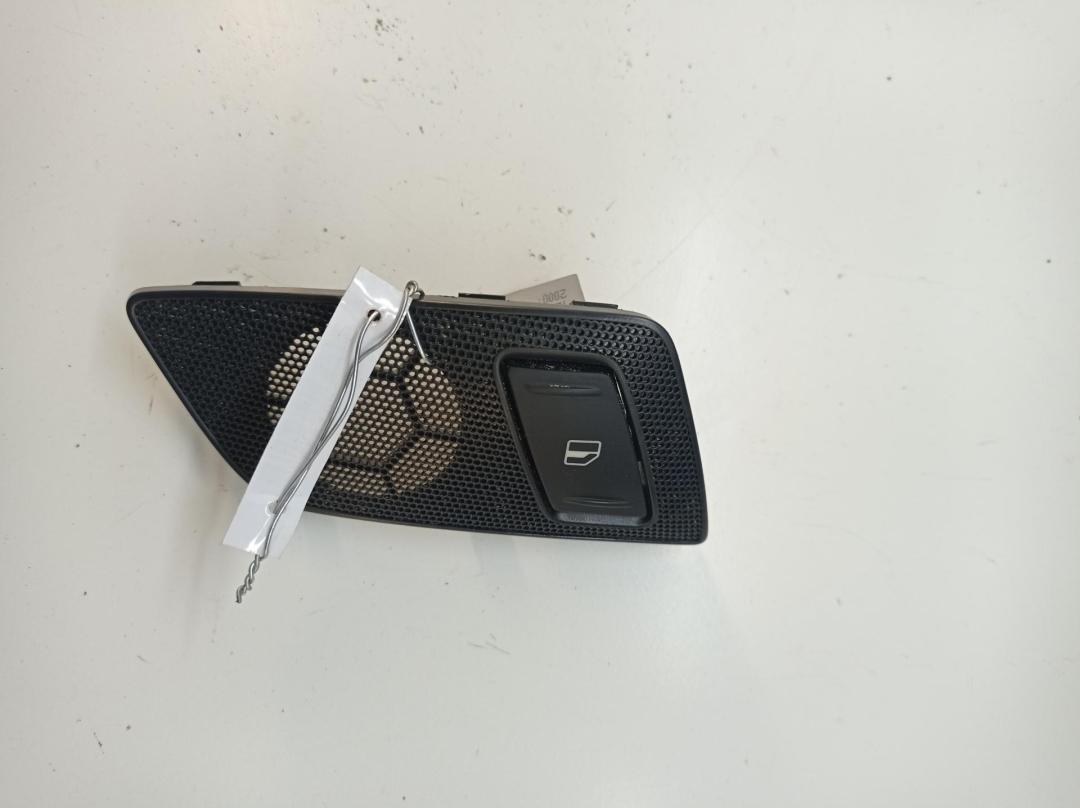 кнопка стеклоподъемника заднего правого Skoda Octavia mk2 (A5 1Z) 2010, 2.0 л., дизель, АКПП, серый, универсал