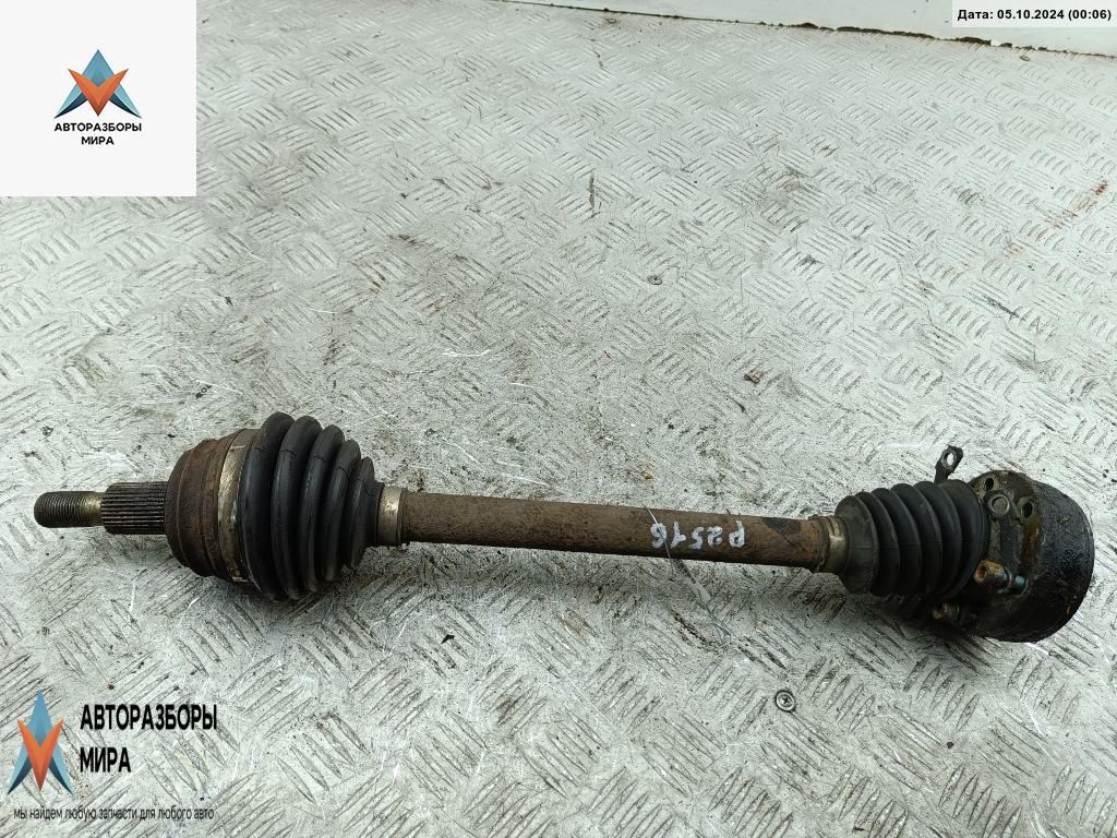 полуось передняя левая (приводной вал, ШРУС) Volkswagen Golf 4 поколение 1998, 1.6 л., бензин, МКПП, белый, хетчбэк 5 дв. - фото №1