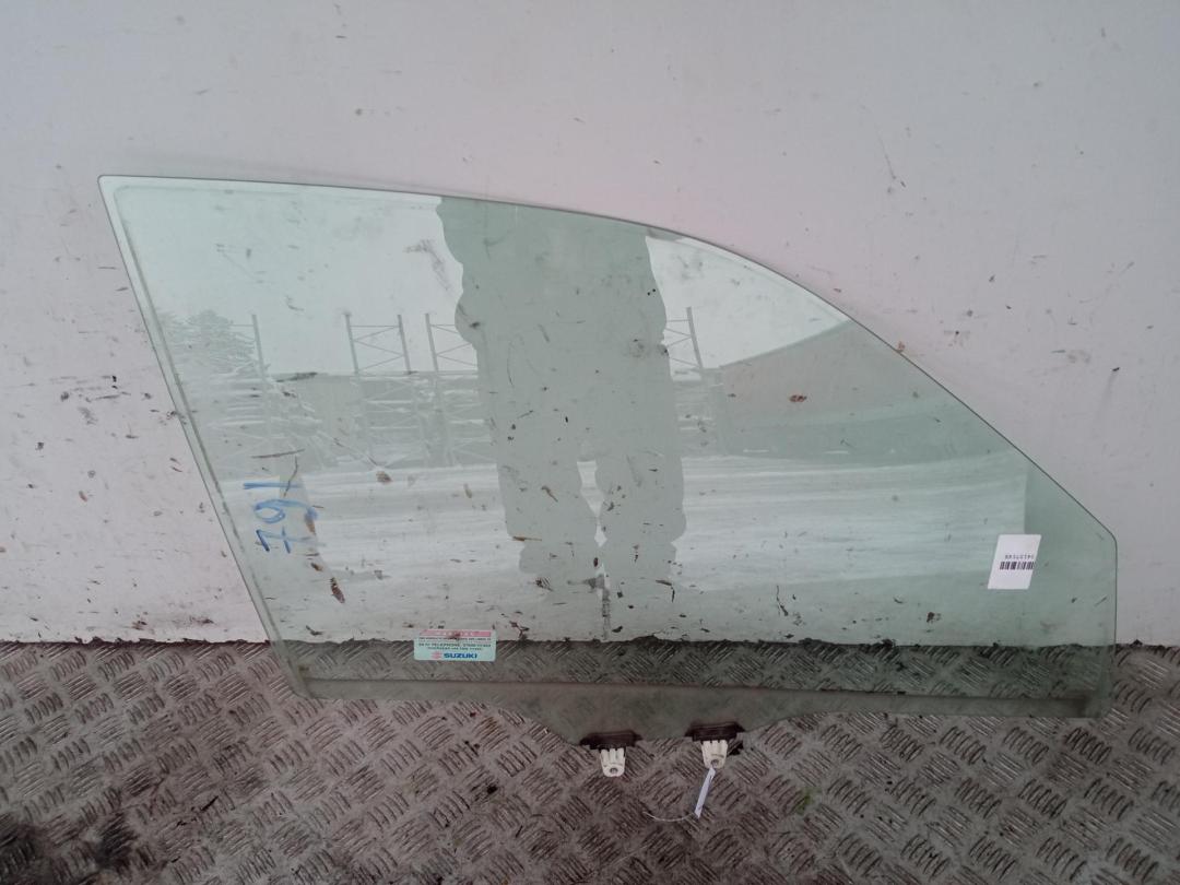 стекло двери передней правой Suzuki Grand Vitara 2008, 1.9 л., дизель, МКПП, синий, внедорожник 5 дв., 84501-65J00