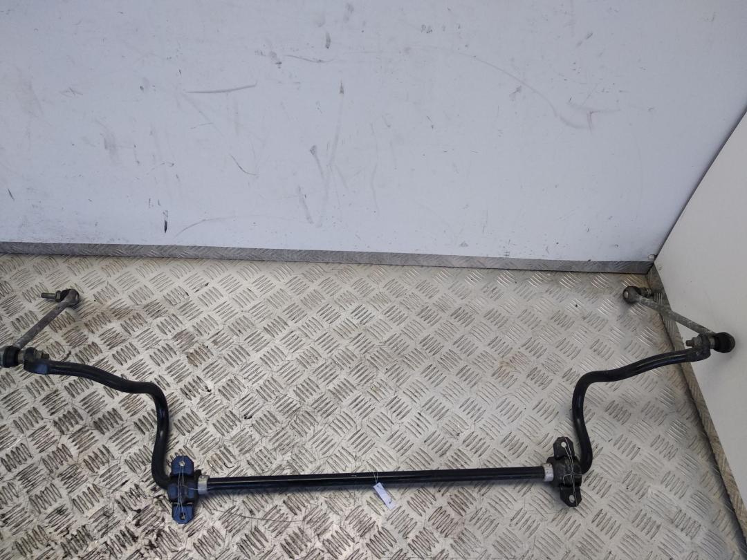 стабилизатор подвески передний Nissan Micra K13 2011, 1.2 л., бензин, АКПП, серый, хетчбэк 5 дв.