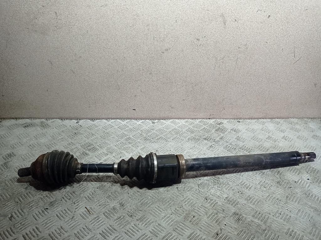 полуось передняя правая (приводной вал, ШРУС) Volvo C70 2007, 2.5 л., бензин, АКПП, синий, кабриолет