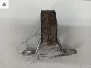 кронштейн глушителя Audi A6 4B/C5 [рестайлинг] 2004, 2.5 л., дизель, МКПП, серый, универсал, 8D0253147E