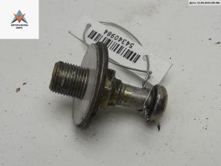 ответная часть (скоба) замка двери Volkswagen Passat B4 1996, 1.6 л., бензин, МКПП, белый, универсал