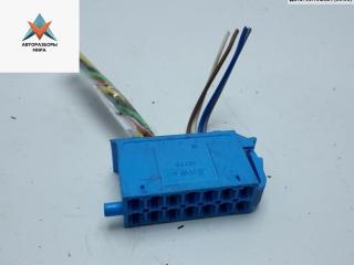 разъем (фишка) проводки Volkswagen Passat B3 1990, 1.8 л., бензин, МКПП, красный, универсал, 357919971D