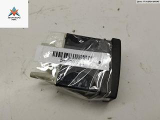 кнопка корректора фар Audi A4 B5 [рестайлинг] 1998, 2.4 л., бензин, АКПП, чёрный, универсал, 8D0941301