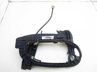 Корпус (держатель) ручки двери передней правой BMW 7 E65/E66 2002, 3.6 л., бензин, АКПП, чёрный, седан, 7013702