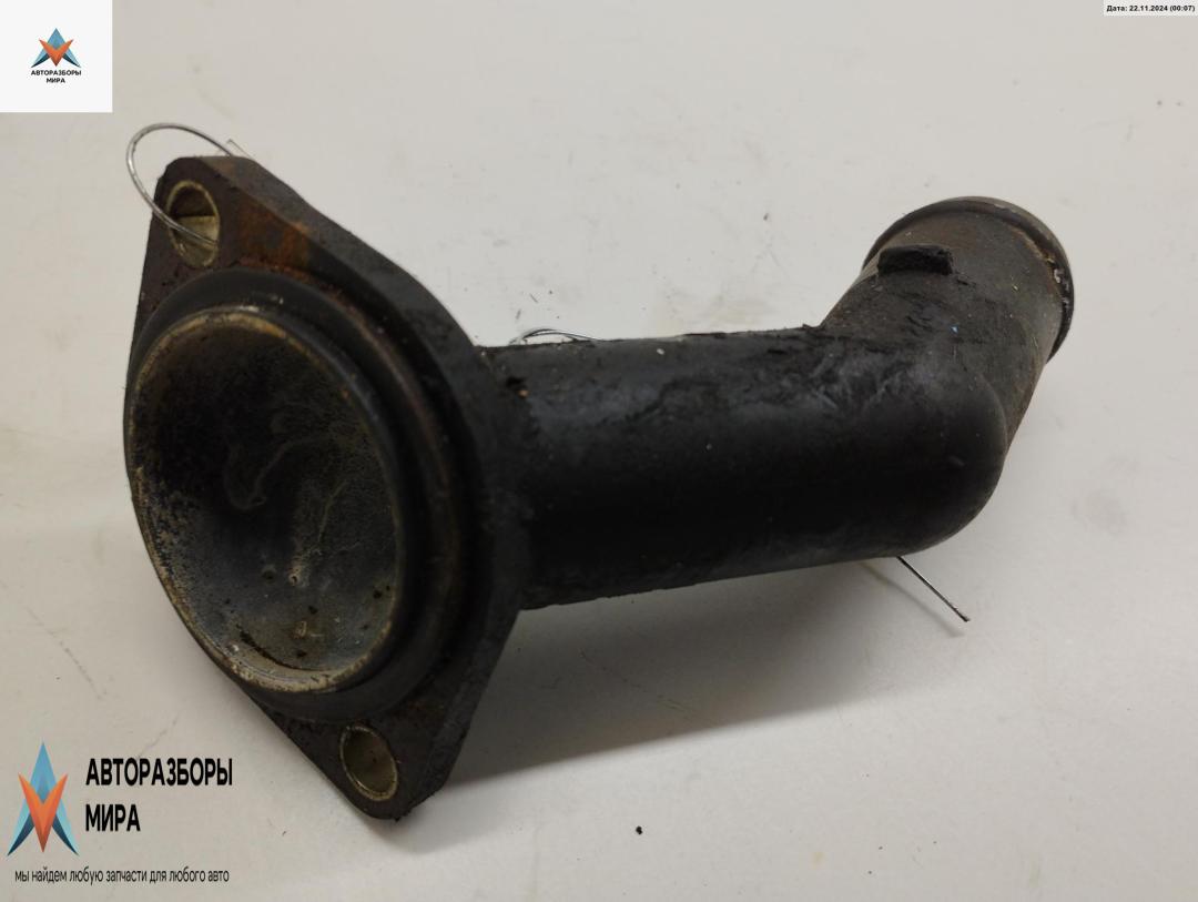 корпус термостата Audi A3 8L 1998, 1.8 л., бензин, МКПП, серый, хетчбэк 3 дв., 06A121121C - фото №1