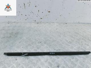 Молдинг стекла двери задней правой наружный Ford Mondeo 2 поколение 1998, 1.6 л., i, бензин, МКПП, синий, хетчбэк 5 дв.