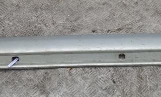 Накладка на порог наружная правая Subaru Forester 2 поколение (SG) 2004, серый, внедорожник 5 дв.