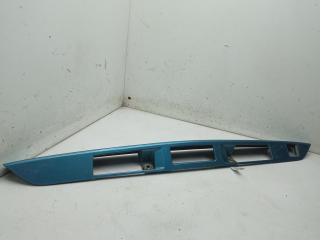 накладка подсветки номера Mazda Premacy 2001, 1.8 л., бензин, МКПП, зелёный, минивэн, C10050811