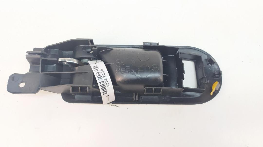 ручка внутренняя передняя правая Volkswagen Bora 1999, 1.9 л., дизель, МКПП, серый, седан