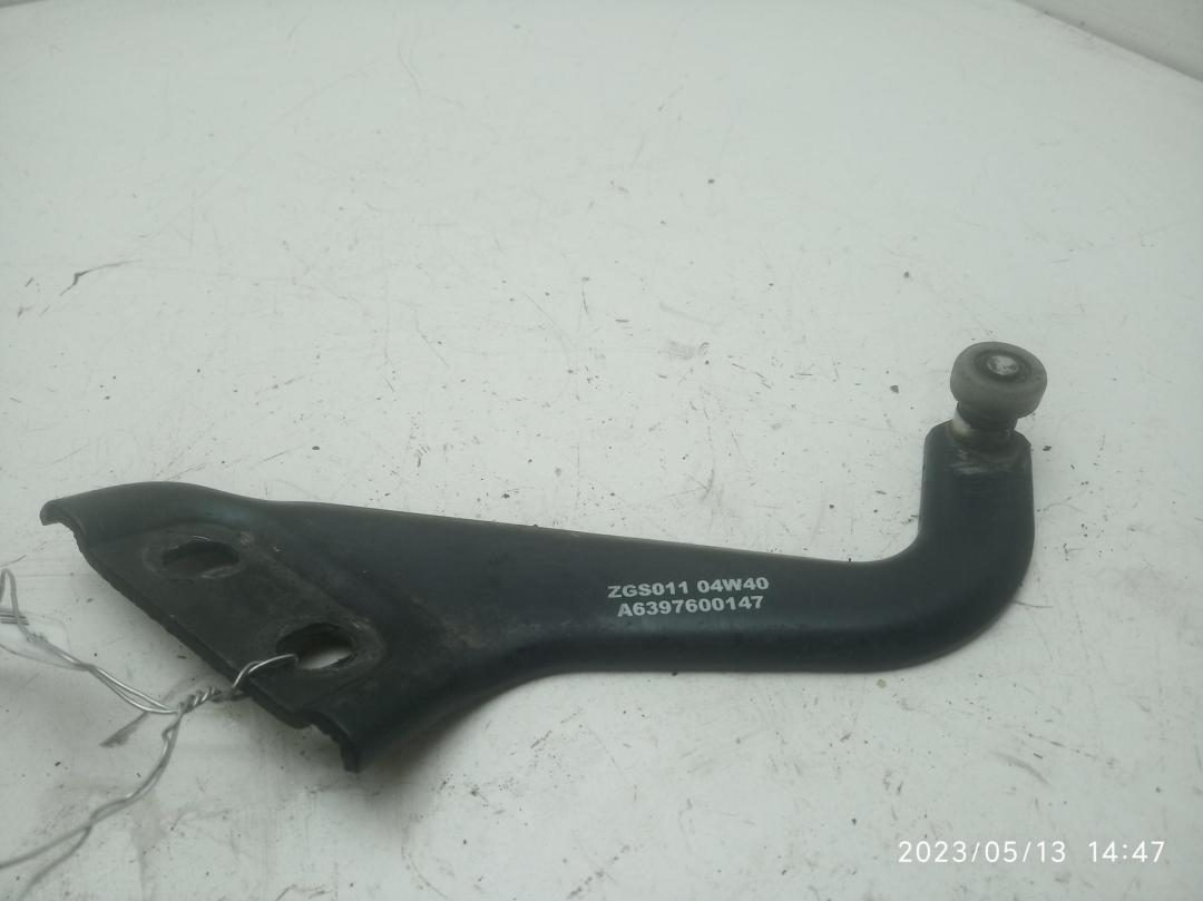 ролик двери сдвижной Mercedes-Benz Vito 2004, 2.2 л., дизель, МКПП, серый, микроавтобус, 63977600147