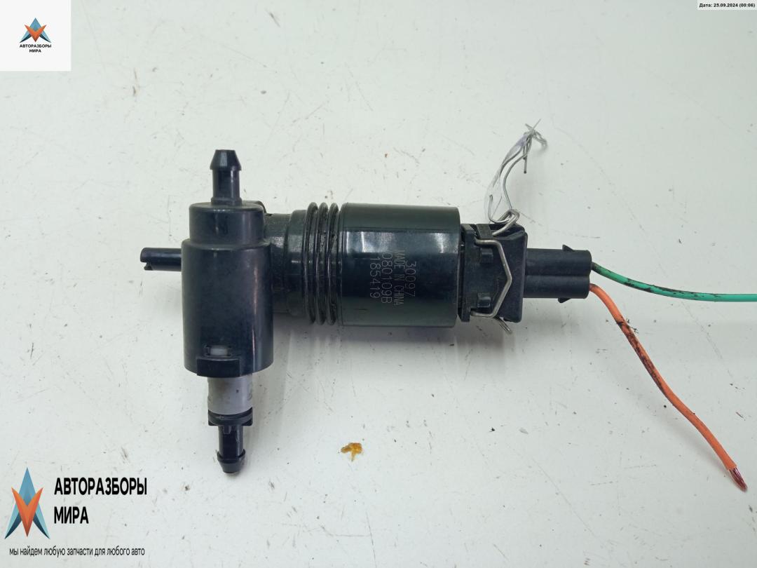 насос (моторчик) омывателя стекла Nissan Note E11 2008, красный, хетчбэк 5 дв. - фото №1