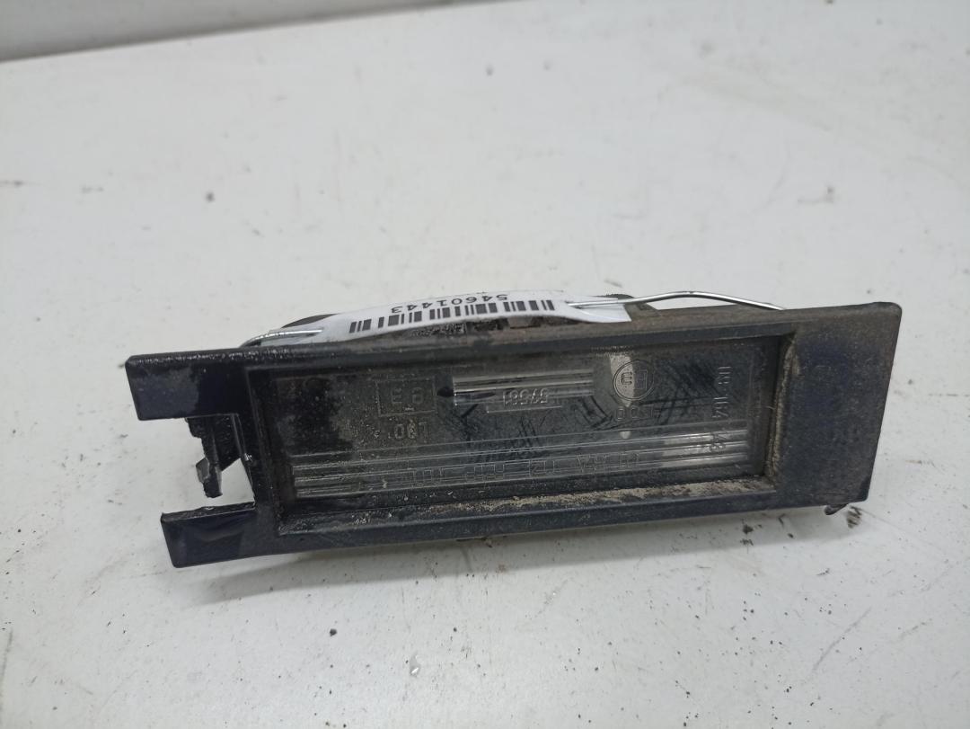 подсветка номера Opel Meriva 1 поколение (A) 2003, 1.6 л., бензин, МКПП, серый, минивэн, 09164143 - фото №1