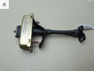 ограничитель открывания двери Land Rover Discovery 3 поколение 2004, внедорожник 5 дв.
