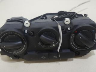 блок управления печки / климат-контроля Audi A3 8P/8PA [рестайлинг] 2005, 2.0 л., дизель, МКПП, чёрный, хетчбэк 3 дв., 8P0819047F