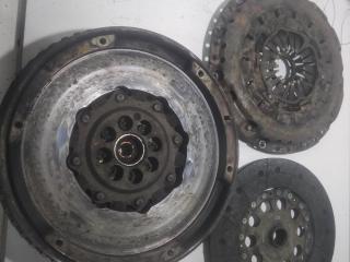 маховик Kia Sorento 1 поколение 2004, 2.5 л., дизель, МКПП, серый, внедорожник 5 дв.