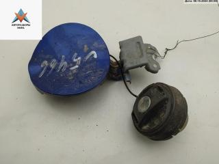 лючок топливного бака Toyota Aygo 1 поколение 2007, 1.0 л., бензин, МКПП, синий, хетчбэк 5 дв., 77350-0H010