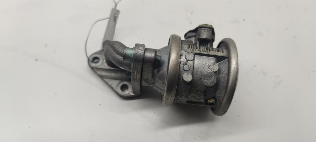 клапан EGR Audi A6 C5 1997, 2.4 л., бензин, МКПП, красный, седан, 078131102