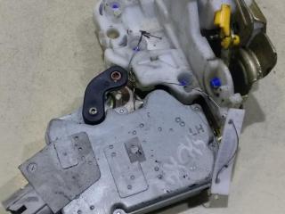 замок двери передней левой Nissan Primera P11 1997, 2.0 л., бензин, АКПП, красный, хетчбэк 5 дв.