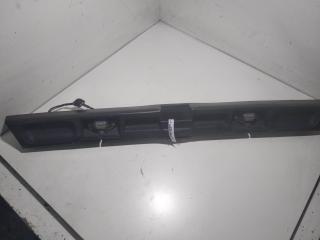 накладка подсветки номера Nissan Primera P11 1998, 2.0 л., бензин, МКПП, красный, седан