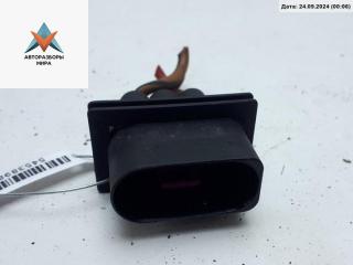 разъем (фишка) проводки Volkswagen Golf 4 поколение 2000, 1.4 л., бензин, МКПП, чёрный, хетчбэк 5 дв., 1J0906443