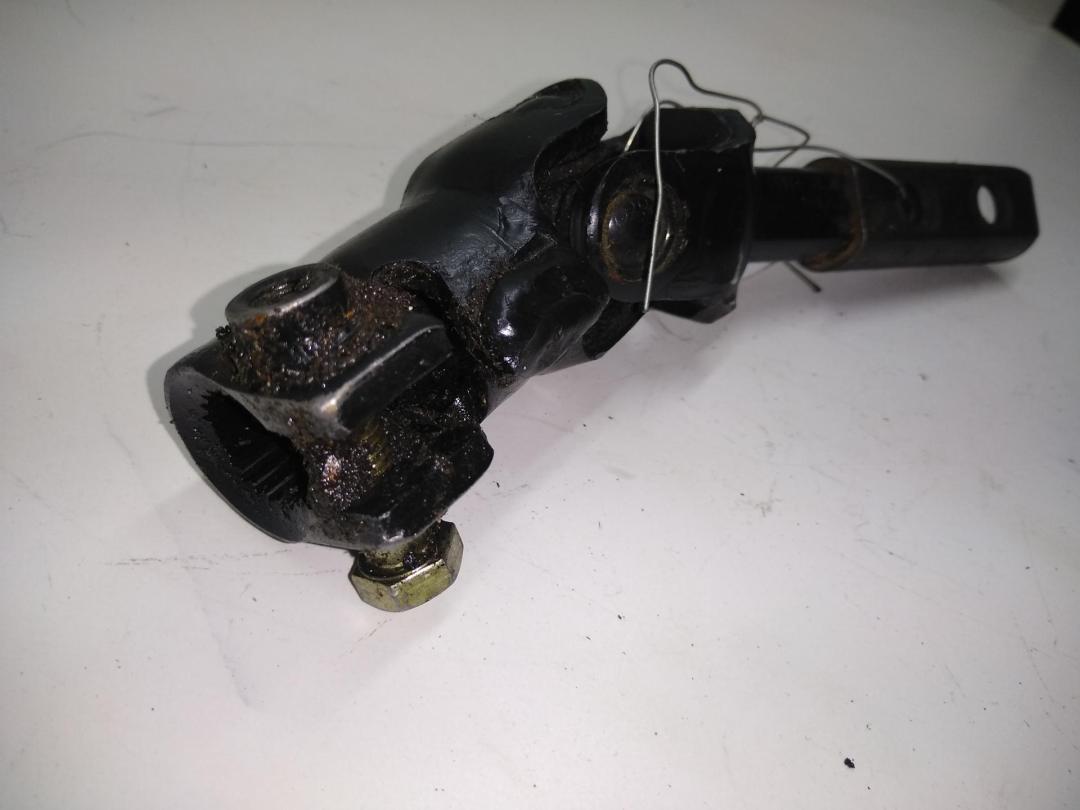 рулевой карданчик SEAT Inca 1 поколение 1996, 1.9 л., дизель, МКПП, зелёный, фургон - фото №1