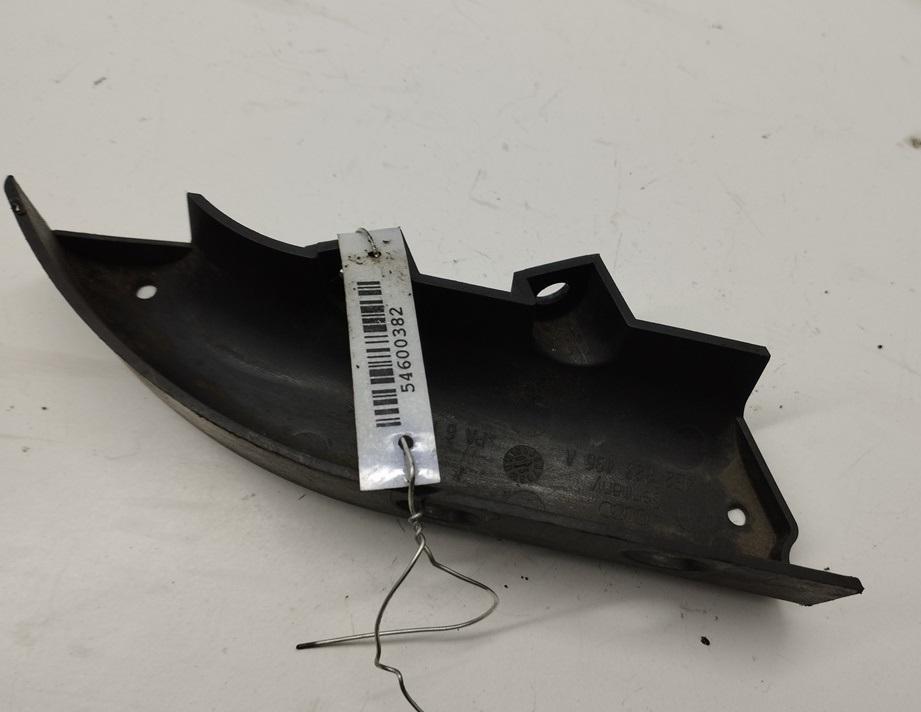 кронштейн (крепление) Audi A8 D3 2006, 3.0 л., дизель, АКПП, чёрный, седан, 4E2823496A