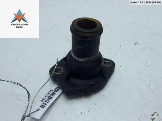 фланец (тройник) системы охлаждения Volkswagen Passat B4 1996, 1.8 л., бензин, МКПП, зелёный, универсал, 026121145E