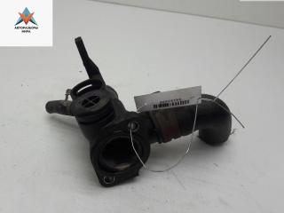 фланец (тройник) системы охлаждения Volkswagen Passat B3 1992, 1.8 л., бензин, МКПП, чёрный, универсал