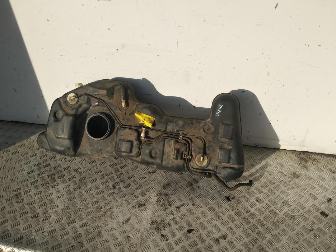 бак топливный Nissan Micra K12 2003, 1.2 л., бензин, МКПП, чёрный, хетчбэк 3 дв.