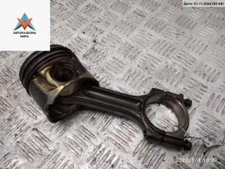 поршень Renault Trafic 2 поколение [рестайлинг] 2008, 2.0 л., дизель, МКПП, белый, микроавтобус