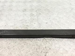 усилитель бампера переднего Nissan X-Trail T30 [рестайлинг] 2005, 2.2 л., дизель, МКПП, чёрный, внедорожник 5 дв.