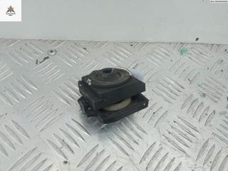 кронштейн (крепление) Mitsubishi Colt 6 поколение (Z20/Z30) 2005, 1.3 л., бензин, МКПП, красный, хетчбэк 3 дв.