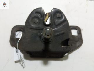 замок капота Chrysler PT Cruiser 1 поколение 2000, 2.0 л., бензин, МКПП, красный, хетчбэк 5 дв.