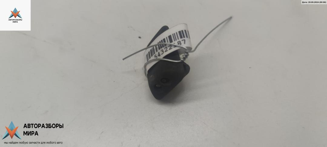 форсунка омывателя лобового стекла Audi A4 B5 1997, 1.6 л., бензин, МКПП, серый, универсал - фото №1