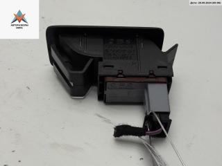 Кнопка открывания лючка топливного бака Volkswagen Touran 1 поколение 2003, 1.6 л., бензин, МКПП, серый, минивэн, 1T0959833