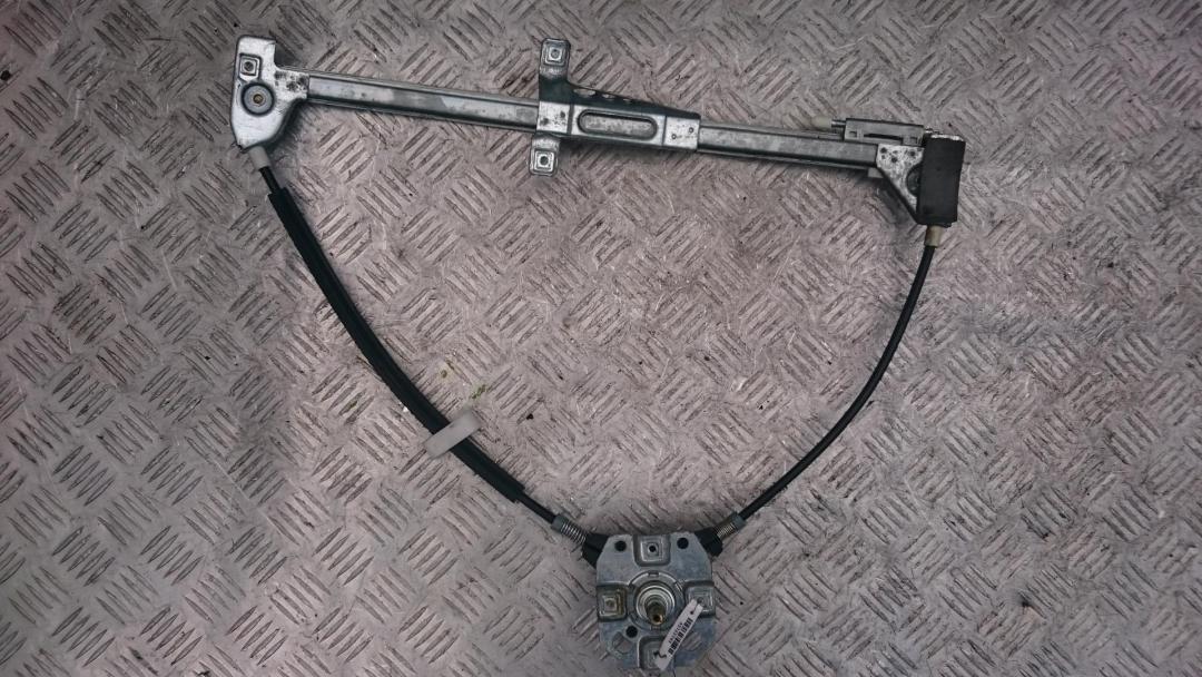 стеклоподъемник передний правый Audi 80 B4 1993, 2.0 л., бензин, АКПП, белый, универсал