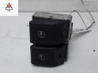 кнопка стеклоподъемника переднего левого Volkswagen Fox 2 поколение [рестайлинг] 2005, 1.4 л., бензин, МКПП, чёрный, хетчбэк 3 дв.