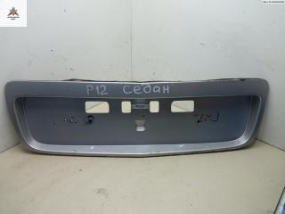 накладка подсветки номера Nissan Primera P12 2002, 1.8 л., бензин, МКПП, серый, седан