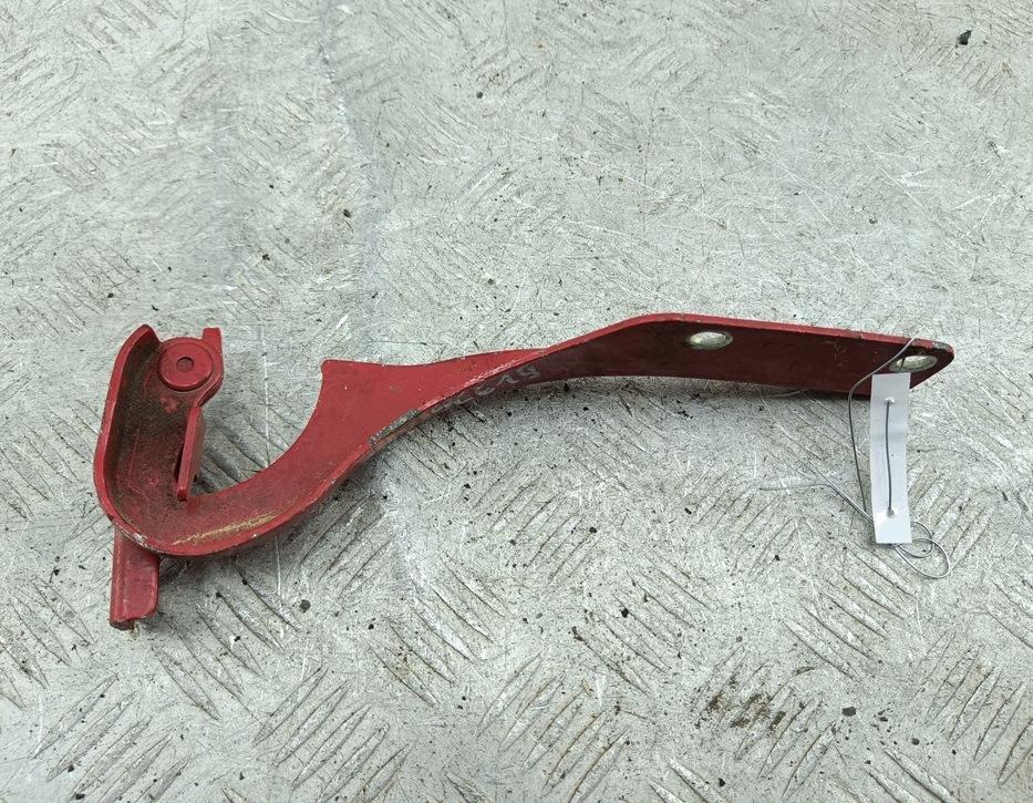 петля капота левая Suzuki Wagon R 2000, красный, хетчбэк 5 дв.