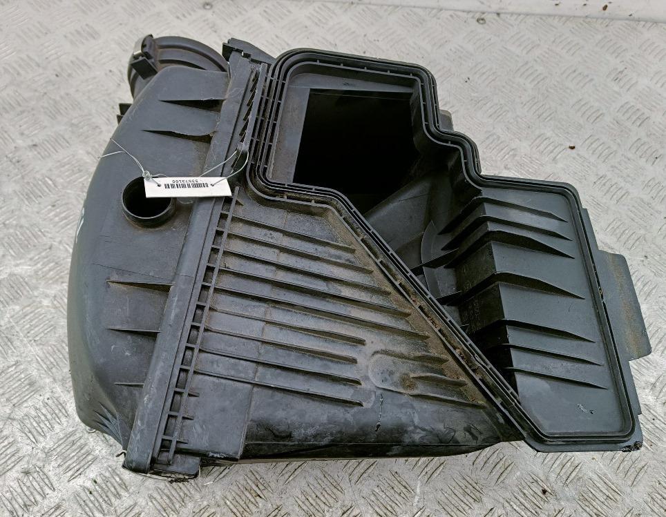 корпус воздушного фильтра BMW 7 E65/E66 2002, 4.4 л., бензин, АКПП, чёрный, седан, 7501198, 13717501198