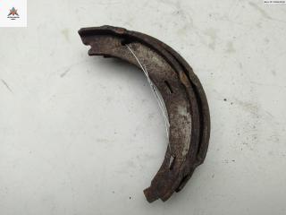 Колодки тормозные задние Mercedes-Benz E-Класс W210/S210 [рестайлинг] 2001, 2.2 л., дизель, АКПП, жёлтый, седан