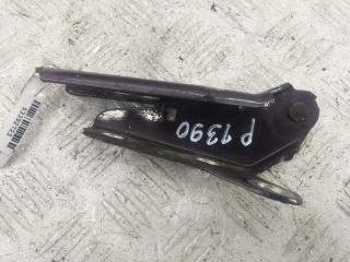 петля капота левая Volkswagen Polo 2003, красный, хетчбэк 5 дв., 6Q0823302B