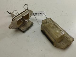 подсветка номера Mitsubishi Galant 7 поколение 1995, 2.0 л., бензин, АКПП, зелёный, седан