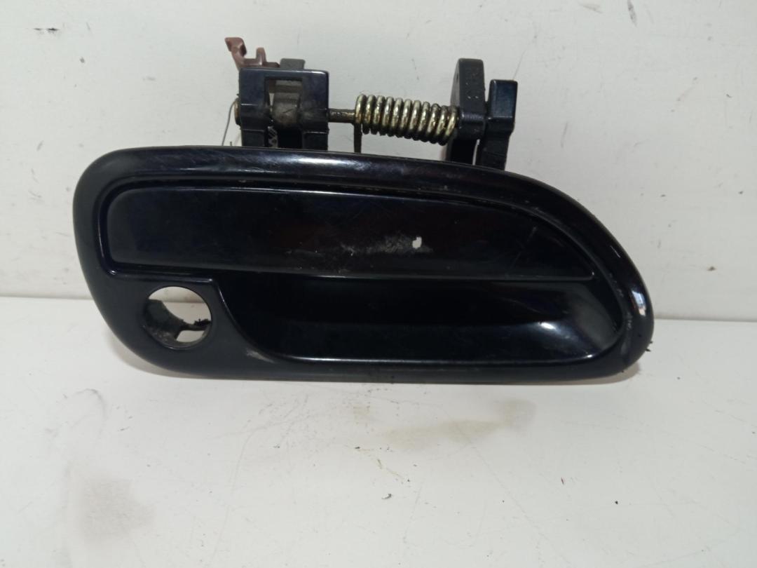 ручка наружная передняя правая Subaru Legacy 2001, 2.0 л., бензин, МКПП, чёрный, универсал