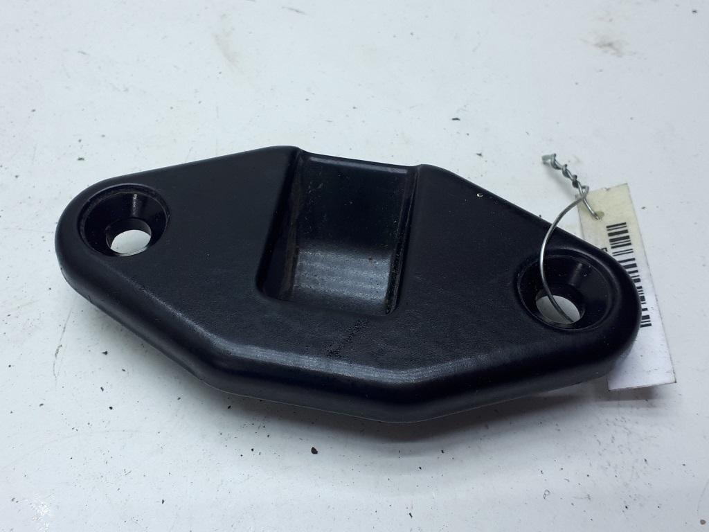 ответная часть (скоба) замка двери Volkswagen Caddy 2007, 1.9 л., дизель, МКПП, белый, фургон, 2K0843667A