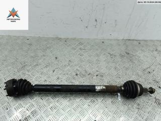 полуось передняя правая (приводной вал, ШРУС) Volkswagen Golf 4 поколение 2000, 1.4 л., бензин, МКПП, синий, универсал, 1J0407272F