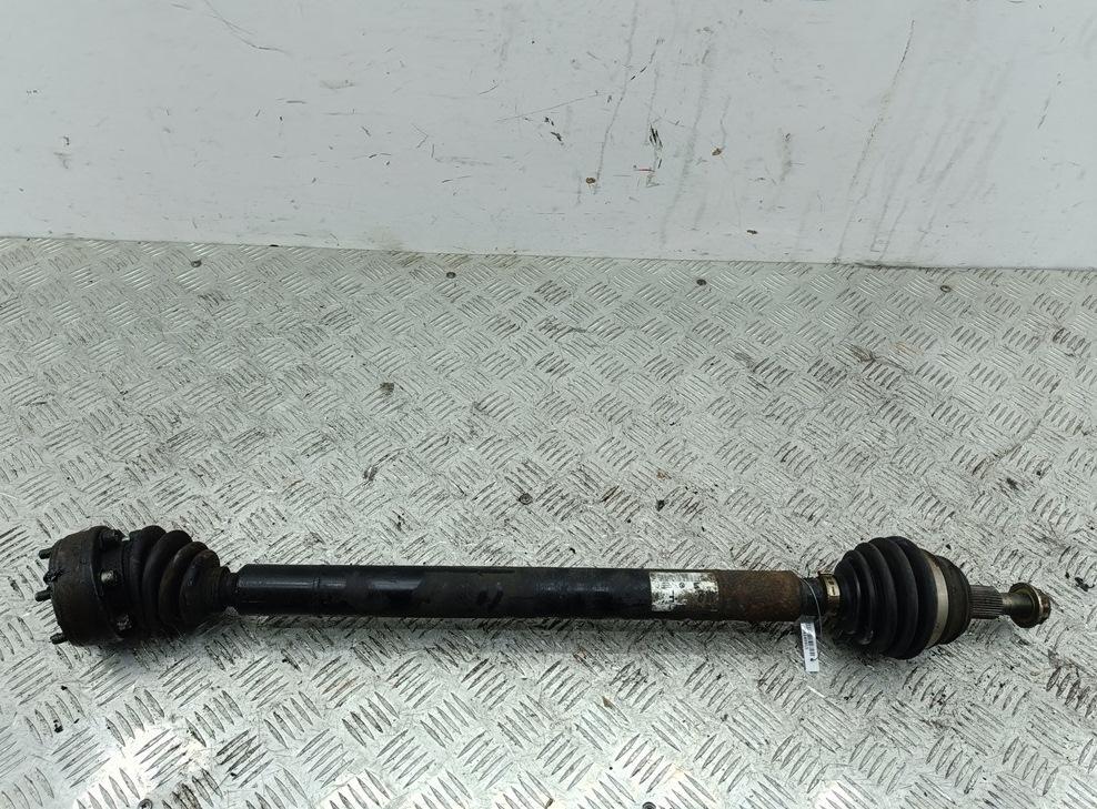 полуось передняя правая (приводной вал, ШРУС) Volkswagen Golf-4 2000, 1.4 л., бензин, МКПП, синий, универсал, 1J0407272F