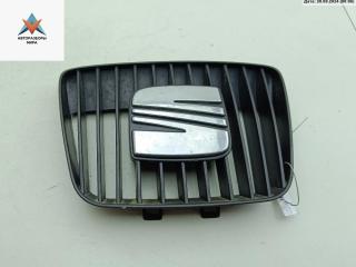 заглушка (решетка) в бампер SEAT Ibiza 2 поколение [рестайлинг] 2001, 1.4 л., бензин, МКПП, красный, хетчбэк 5 дв., 6K0853654D